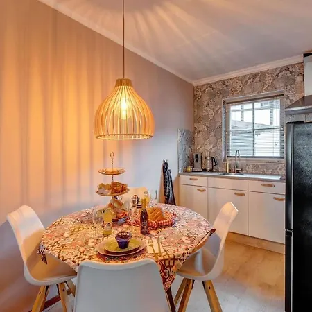 Beautiful In With Terrace Holiday home